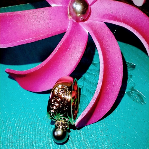 jewerly - Picture 2 of 3